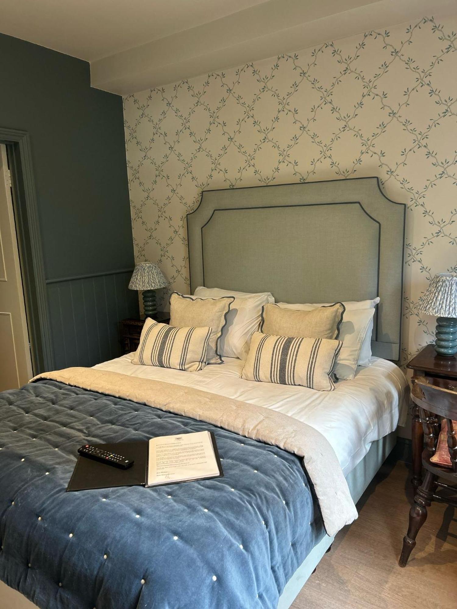 Ravenwood Hall Hotel Bury St. Edmunds Zewnętrze zdjęcie